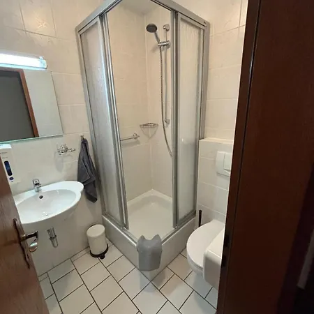 Altes Bierhaus Zimmervermietung 컨트리하우스 *