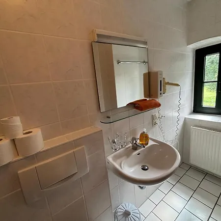Altes Bierhaus Zimmervermietung Casa de Campo Arzbach