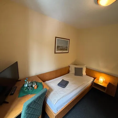 컨트리하우스 Altes Bierhaus Zimmervermietung 아르츠바흐