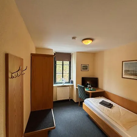 Altes Bierhaus Zimmervermietung 아르츠바흐