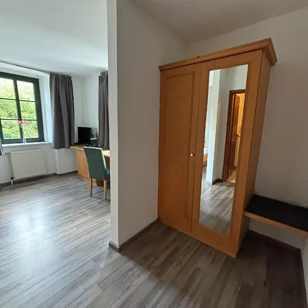 Altes Bierhaus - Private Zimmervermietung Casa rural