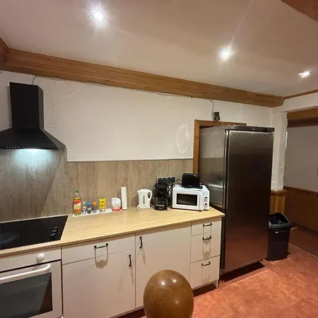 Altes Bierhaus Zimmervermietung Casa de Campo Arzbach