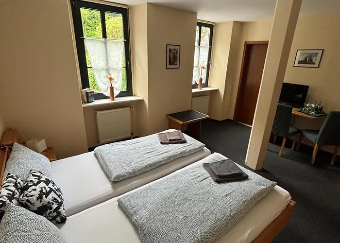 Altes Bierhaus Zimmervermietung Летний дом