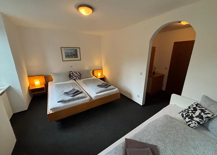 Altes Bierhaus Zimmervermietung * Arzbach